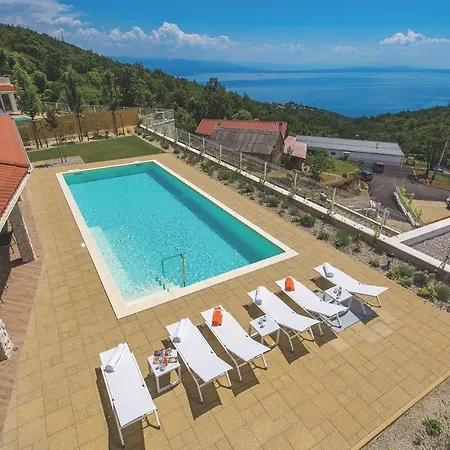 Natura Iii Villa